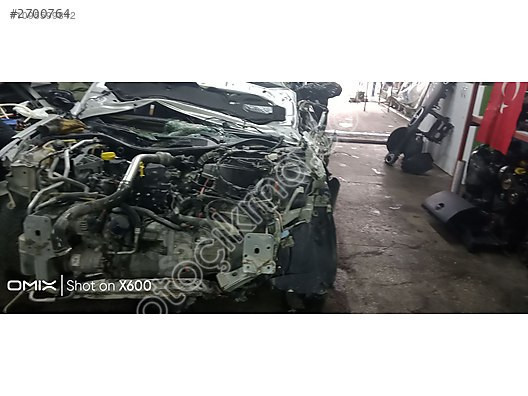 Megane 2 hurda belgeli parça olarak satılıktır