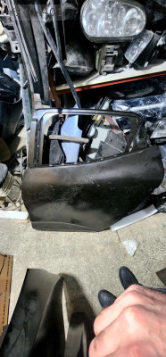 CLIO 5 SOL ARKA KAPI SIFIR 821014363r