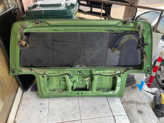 VOLKSWAGEN GOLF 4 BAGAJ KAPAĞI