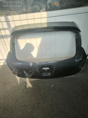 Opel Astra J bagaj kapağı orijinal çıkma