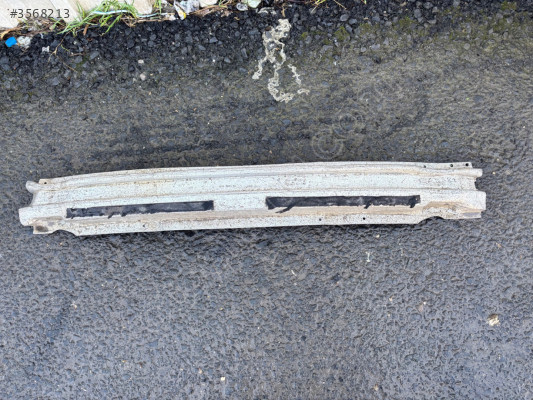 AUDİ A4 ARKA TAMPON DEMİRİ ORİJİNAL ÇIKMA