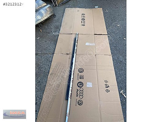 AUDI A3 SOL KAPI CAM FİTİLİ SIYIRICI NİKELAJLI