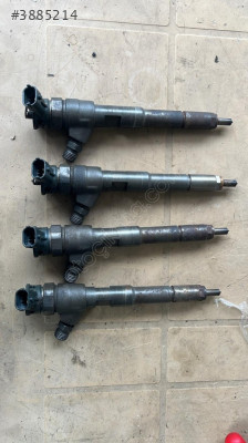DACİA DOKKER 1,5 DCİ ENJEKTÖR ÇIKMA 0445110652