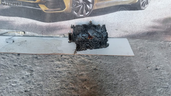 TOYOTA YARİS EMME MANİFOLDU ÇIKMA