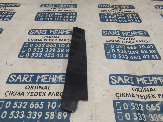 ÇIKMA RENAULT MEGANE 4 SAĞ ARKA KAPI DİREK KAPLAMASI