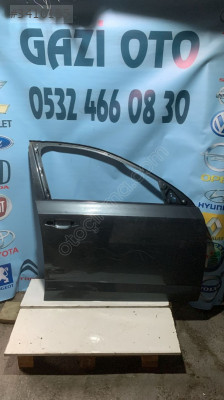 2013-2017 SKODA OCTAVİA SAĞ ÖN KAPI