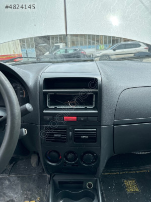 Fiat Albea teyp çerçevesi
