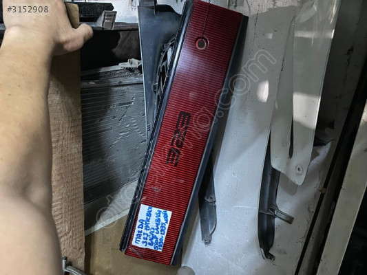 MAZDA 323 STOP LAMBASI HATCBACK ORJİNAL ÇIKMA ORTA REFLEKTÖR