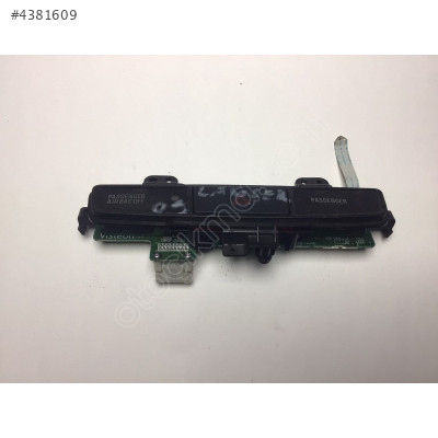 Mitsubishi Lancer Dörtlü Flaşör Düğmesi