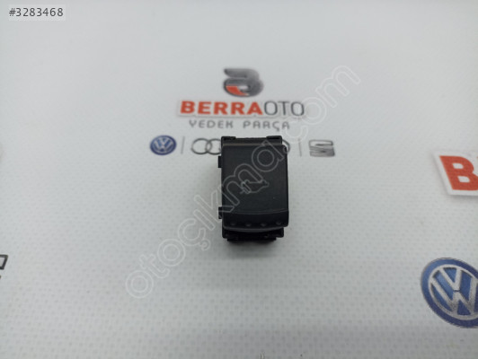 1J0959831A VOLKSWAGEN PASSAT BAGAJ AÇMA DÜĞMESİ
