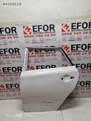 TOYOTA AURİS SOL ARKA KAPI ÇIKMA ORJİNAL YEDEK PARÇA