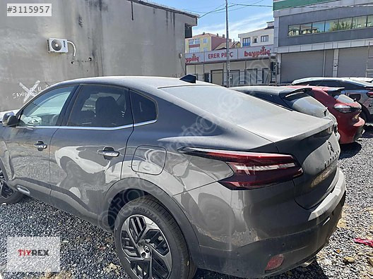 Citroen C4 X Sol Ön Çamurluk Sökme 22-24