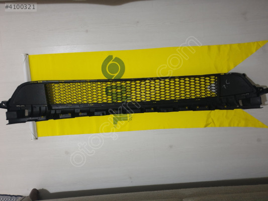 622544919R Renault trafic 3 ön tampon izgarasi sifir ithal ürün
