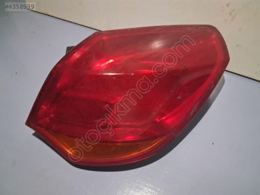 Opel  Astra  j  Sedan  Sağ  Arka Stop