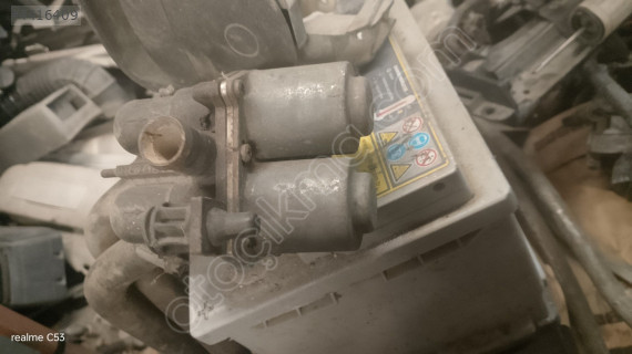 W124 w210 MERCEDES KALORİFER MUSLUĞU