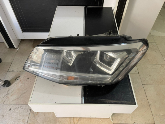 VOLKSWAGEN CADDY SOL ÖN ÇAMURLUK
