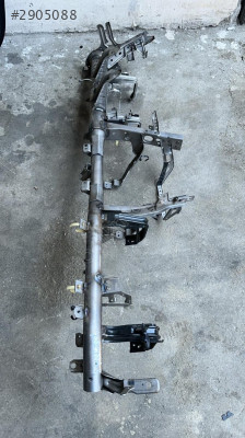2004 INFİNİTİ FX35 GÖĞÜS DEMİRİ