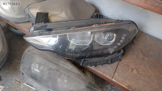 Fiat Egea mercekli sol far çıkma
