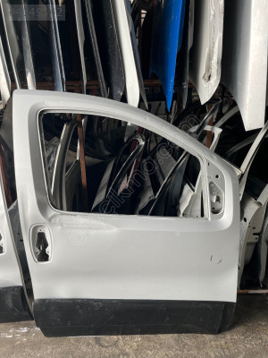 PEUGEOT BİPPER SAĞ ÖN KAPI ÇIKMA ORİJİNAL