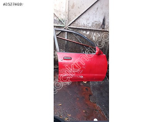 mazda 121 sağ ön kapı