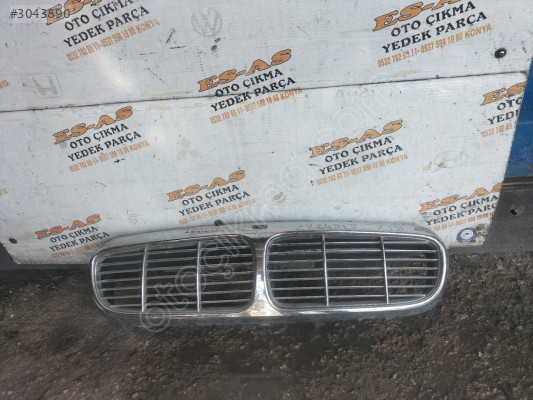 Jaguar XJ8 06-10 ARASİ Orijinal çıkma ön panjur