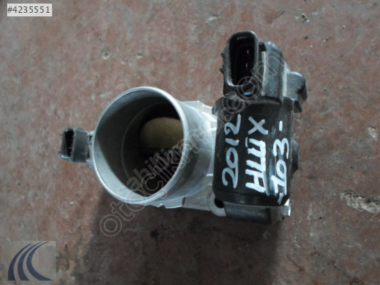 TOYOTA HILUX 2014 ÇIKMA BOĞAZ KELEBEĞİ