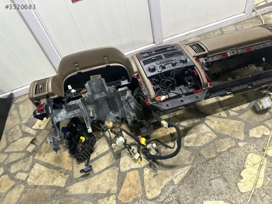 GRAND CHEROKEE WJ FUL DOLU TORPİDO PARÇA PARÇA DA VERİLİR