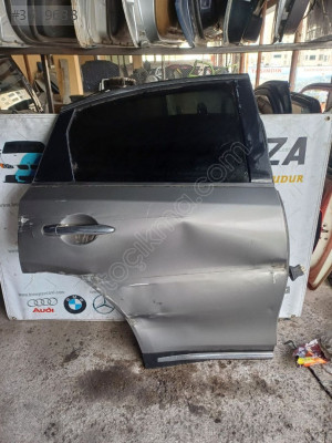 İNFİNİTİ FX-30D 2012 SAĞ ARKA KAPI