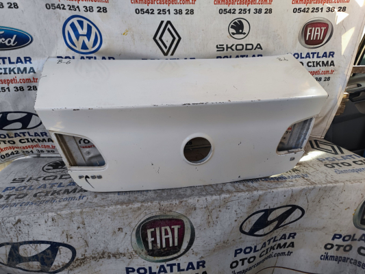 Volkswagen Passat B 6 bagaj kapağı