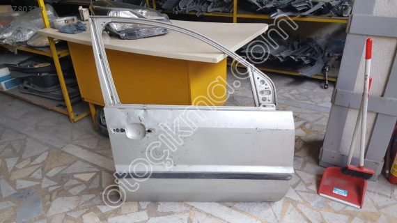 FORD FUSİON ÇIKMA SAĞ ÖN KAPI ORJİNAL