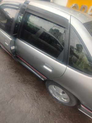 OPEL VECTRA A KASA GT SOL ARKA ORJİNAL KAPI
