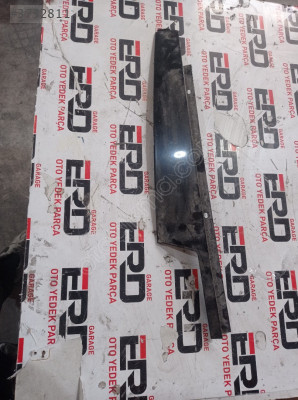 BMW 5 F10 11-17 KAPI DİREK KAPLAMASI SAĞ ÖN 7209724
