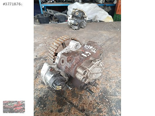 RENAULT TRAFİC 1.9 MAZOT POMPASI
