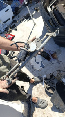 Peugeot 106 silecek mekanizması