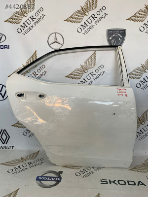 TOYOTA COROLLA  SAĞ ARKA KAPI (13-18) ORJİNAL ÇIKMA