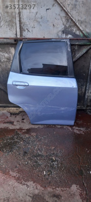 Çıkma honda jazz sağ arka kapı