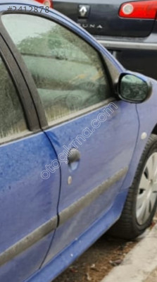 Peugeot 206 sağ ön kapı hatasız