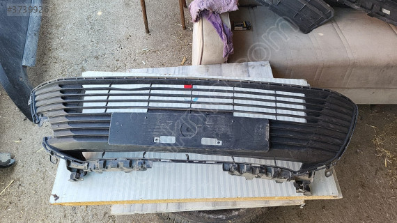 Toyota corolla ön tampon orta ızgara