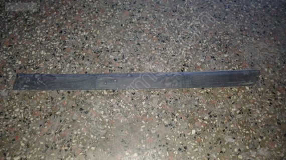 2001-2004 Volvo S60 sol arka kapı çıtası