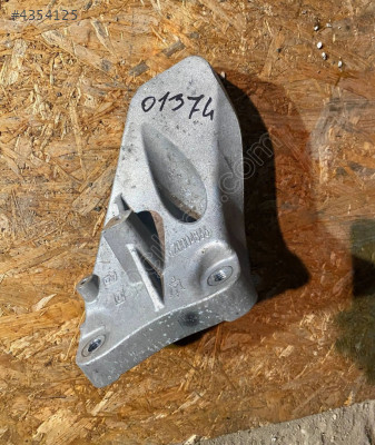 MASERATİ GİHİBLİ QUATTROPORTE MOTOR KULAĞI 670004866