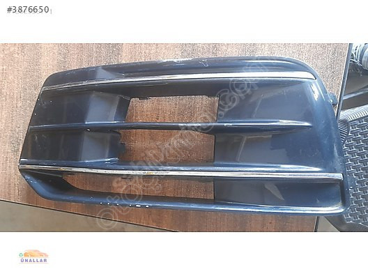 Ünallar Oto'da Audi Q5 Sis Farı Çerçevesi Çıkma Parça