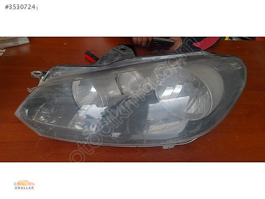 Ünallar Oto'da Golf 6 İçin Sol Ön Far Yedek Parçası