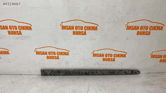 Renault Clio iki sağ ön kapı bandı