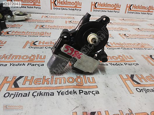 SEAT LEON KAPI CAM MOTORU SAĞ ARKA