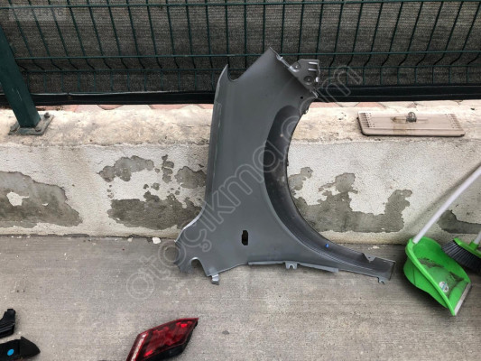 DACİA SANDERO STEPWAY SOL ÖN ÇAMURLUK