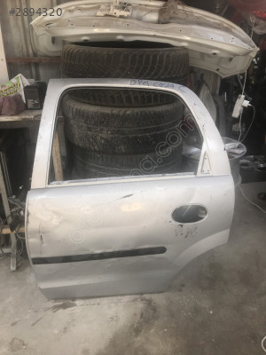 Opel corsa c çıkma arka sol kapı