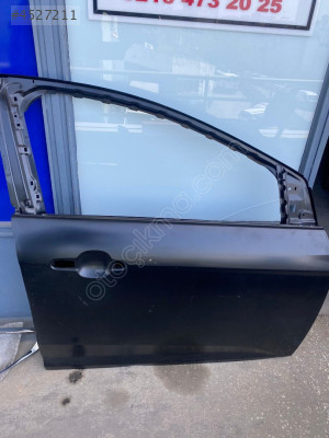 FORD FOCUS 2017 ÇIKMA ORJİNAL YENİ SAĞ ÖN KAPI