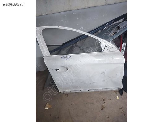 VOLVO S60 SAĞ ÖN KAPI