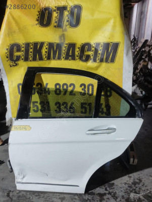 W204 Mercedes C-Serisi Sol Arka Kapı - Dolu ve Orijinal