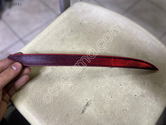 OPEL ASTRA K SAĞ ARKA TAMPON REFLEKTÖRÜ ÇIKMA 39047429